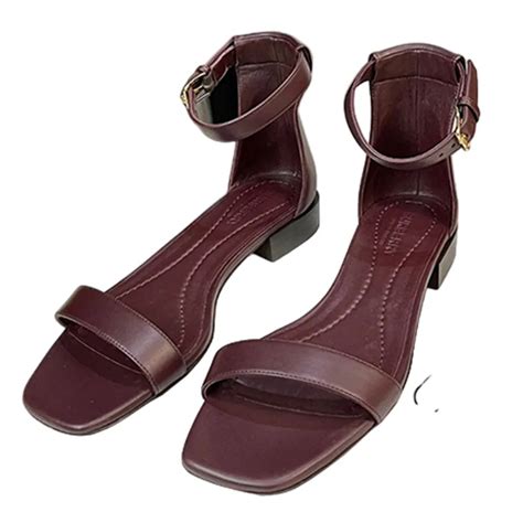 dép burberry nữ chính hãng